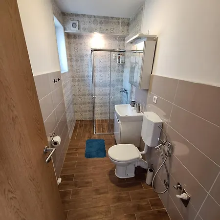 شقة ريزيدنس لوبينا *