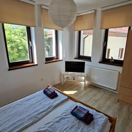 شقة ريزيدنس لوبينا *